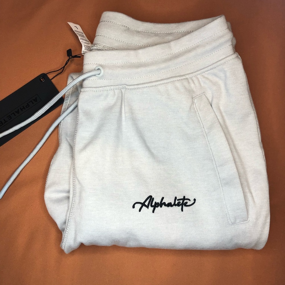 Alphalete Essential Jogger